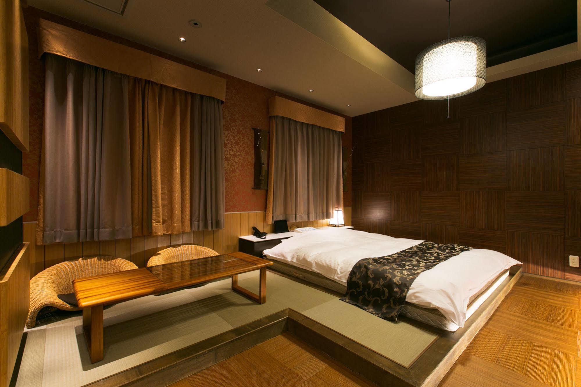 Hotel Atlantis (Adults Only) Ōsaka Extérieur photo